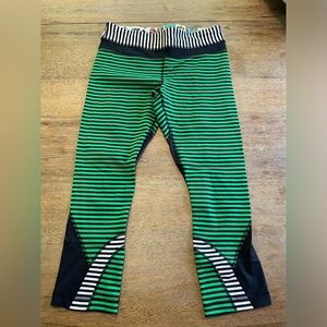 Lululemon seawheeze run inspire II crop 2015 size 6
